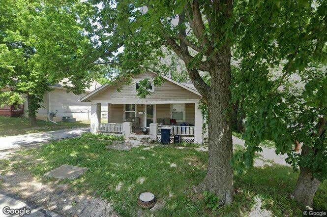 8219 LYDIA AVE, KANSAS CITY, MO 64131, photo 1