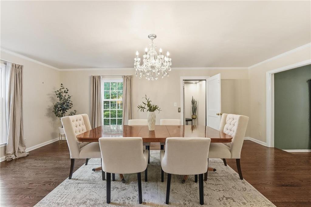 Kansas City, Missouri, 64113, United States, 3 Bedrooms Bedrooms, ,3 BathroomsBathrooms,Residential,Active,1987240