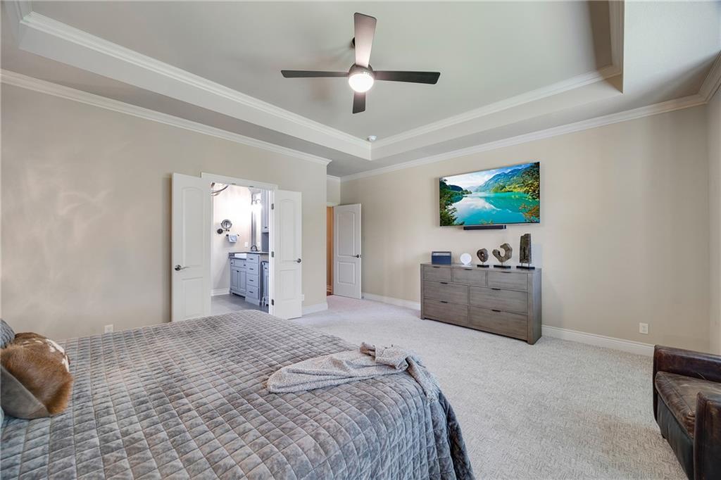 Loch Lloyd, Missouri, 64012, United States, 3 Bedrooms Bedrooms, ,4 BathroomsBathrooms,Residential,Active,1929453