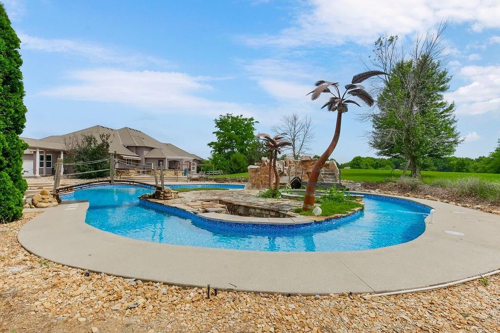 Belton, Missouri, 64012, United States, 4 Bedrooms Bedrooms, ,4 BathroomsBathrooms,Residential,Active,1839446