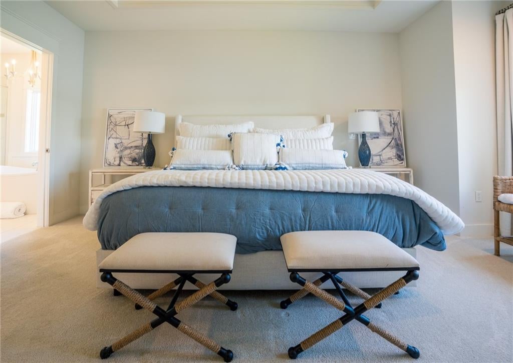 Altamont, Missouri, 64620, United States, 5 Bedrooms Bedrooms, ,5 BathroomsBathrooms,Residential,Active,1880022