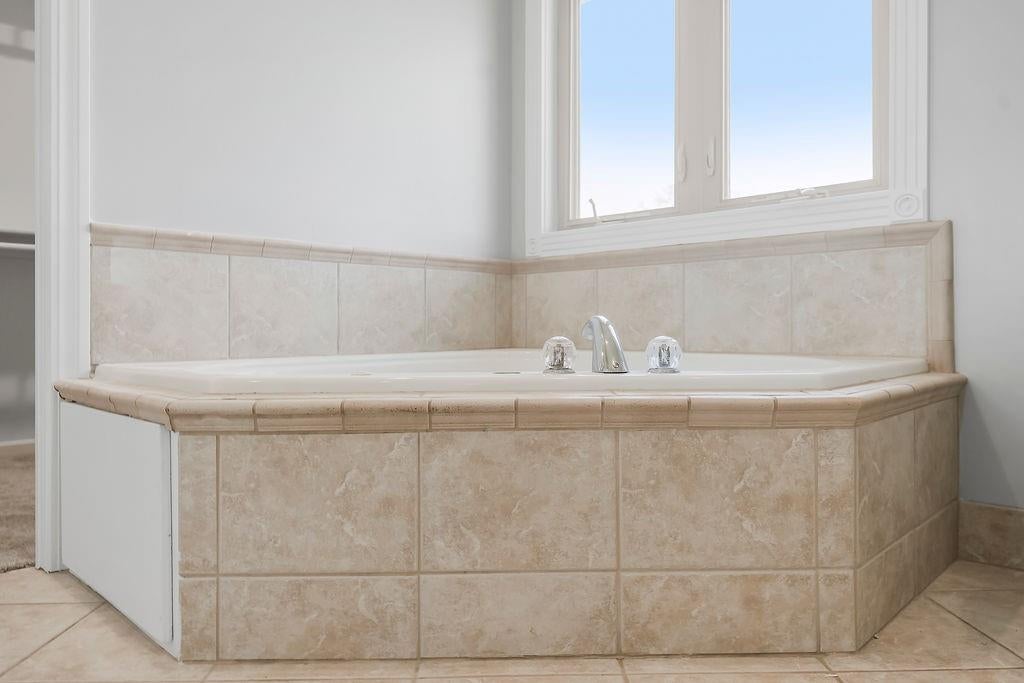 Grandview, Missouri, 64030, United States, 8 Bedrooms Bedrooms, ,5 BathroomsBathrooms,Residential,Active,1892623