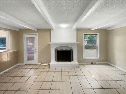 821 NW 13TH ST, BLUE SPRINGS, MO 64015, photo 3 of 32