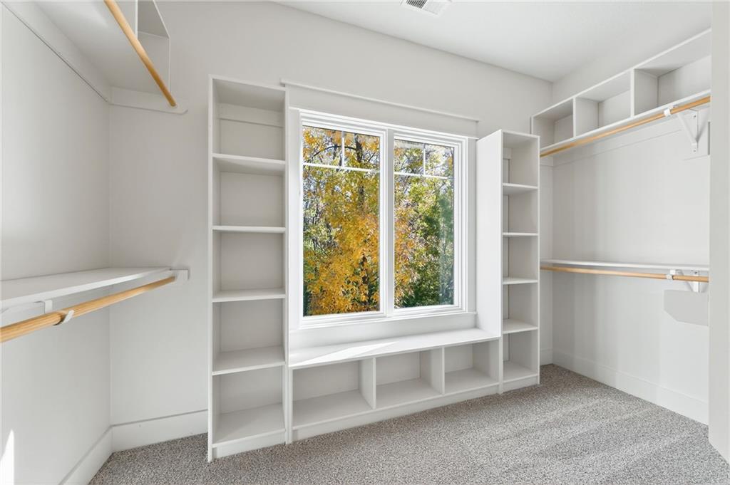 Parkville, Missouri, 64152, United States, 4 Bedrooms Bedrooms, ,5 BathroomsBathrooms,Residential,Active,1987258