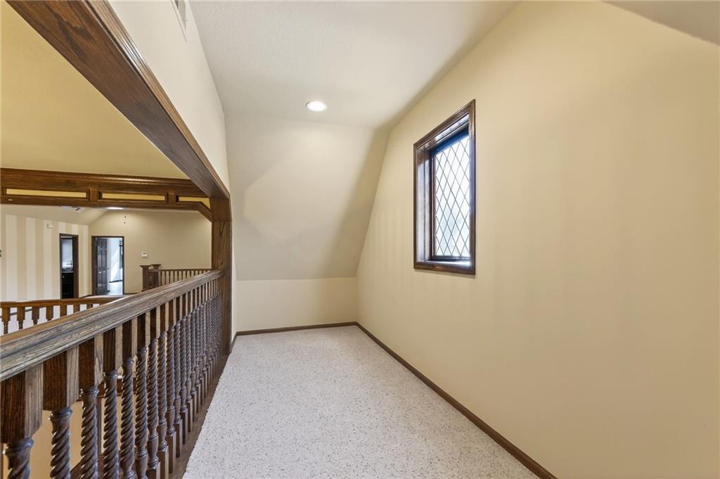 Liberty, Missouri, 64068, United States, 4 Bedrooms Bedrooms, ,7 BathroomsBathrooms,Residential,Active,1987271