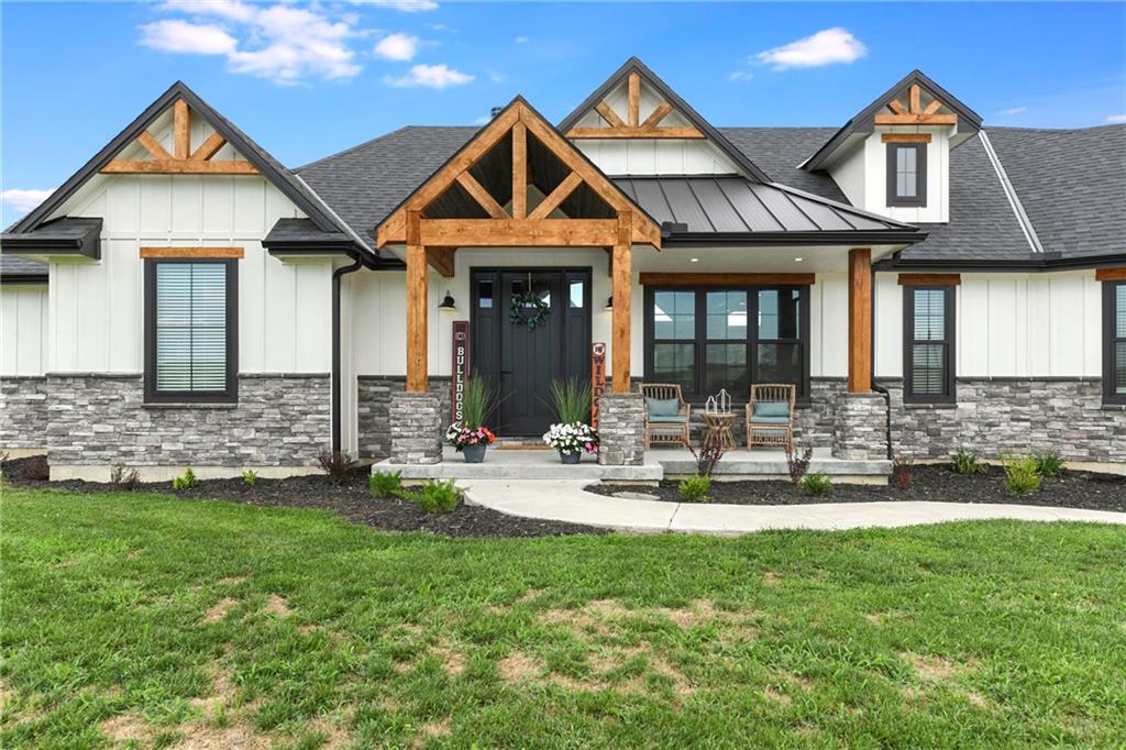 Odessa, Missouri, 64076, United States, 4 Bedrooms Bedrooms, ,4 BathroomsBathrooms,Residential,Active,1914840