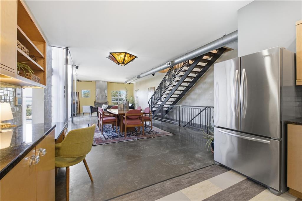 Kansas City, Missouri, 64108, United States, 2 Bedrooms Bedrooms, ,3 BathroomsBathrooms,Residential,Active,1988723