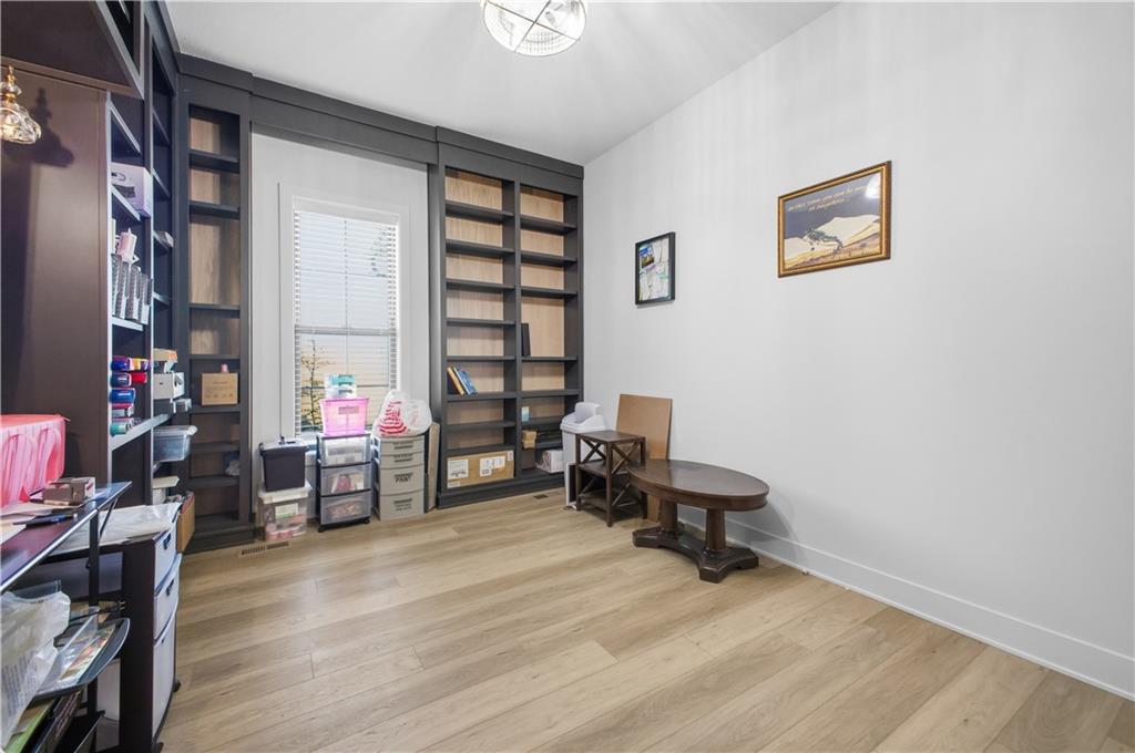 St Joseph, Missouri, 64507, United States, 5 Bedrooms Bedrooms, ,5 BathroomsBathrooms,Residential,Active,2007340