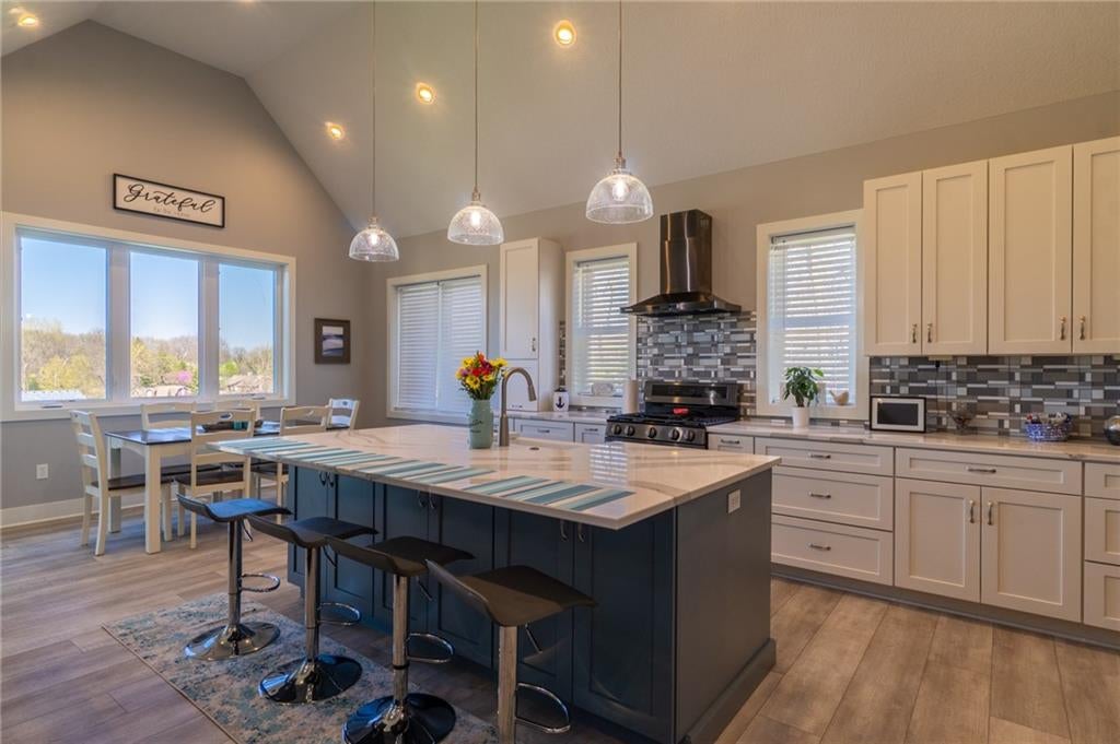 Altamont, Missouri, 64620, United States, 4 Bedrooms Bedrooms, ,4 BathroomsBathrooms,Residential,Active,1774004