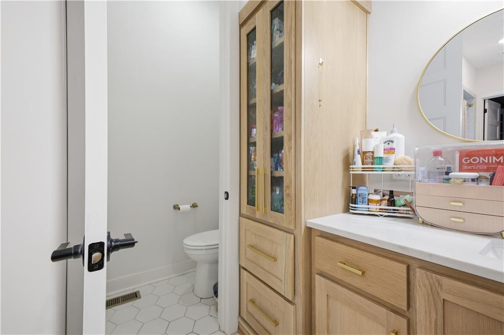 St Joseph, Missouri, 64507, United States, 5 Bedrooms Bedrooms, ,5 BathroomsBathrooms,Residential,Active,2007340