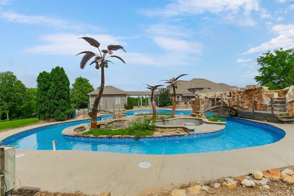 Belton, Missouri, 64012, United States, 4 Bedrooms Bedrooms, ,4 BathroomsBathrooms,Residential,Active,1839446