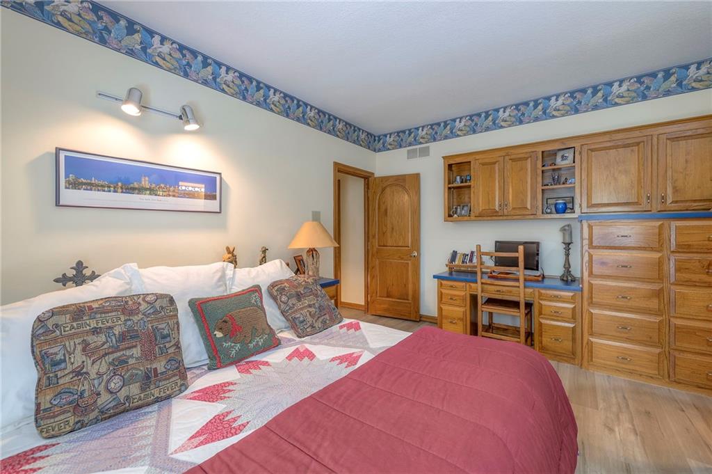 Kansas City, Missouri, 64114, United States, 5 Bedrooms Bedrooms, ,9 BathroomsBathrooms,Residential,Active,1929676