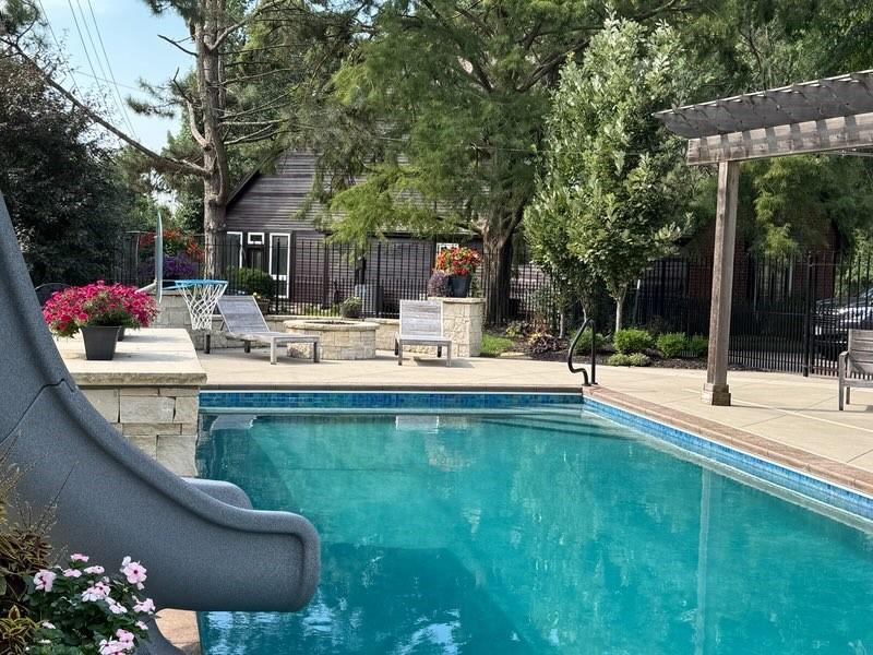 Liberty, Missouri, 64068, United States, 4 Bedrooms Bedrooms, ,7 BathroomsBathrooms,Residential,Active,1987271