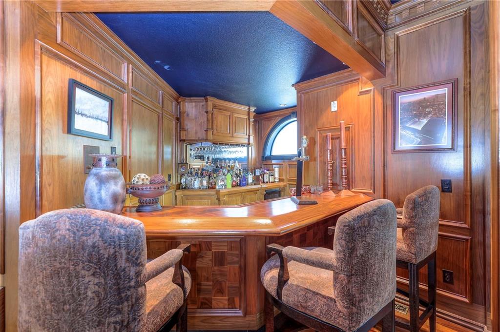 Kansas City, Missouri, 64114, United States, 5 Bedrooms Bedrooms, ,9 BathroomsBathrooms,Residential,Active,1929676