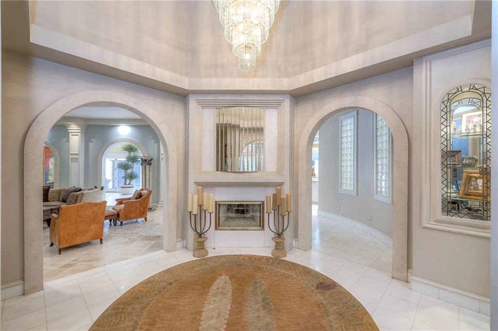 Kansas City, Missouri, 64114, United States, 5 Bedrooms Bedrooms, ,9 BathroomsBathrooms,Residential,Active,1929676