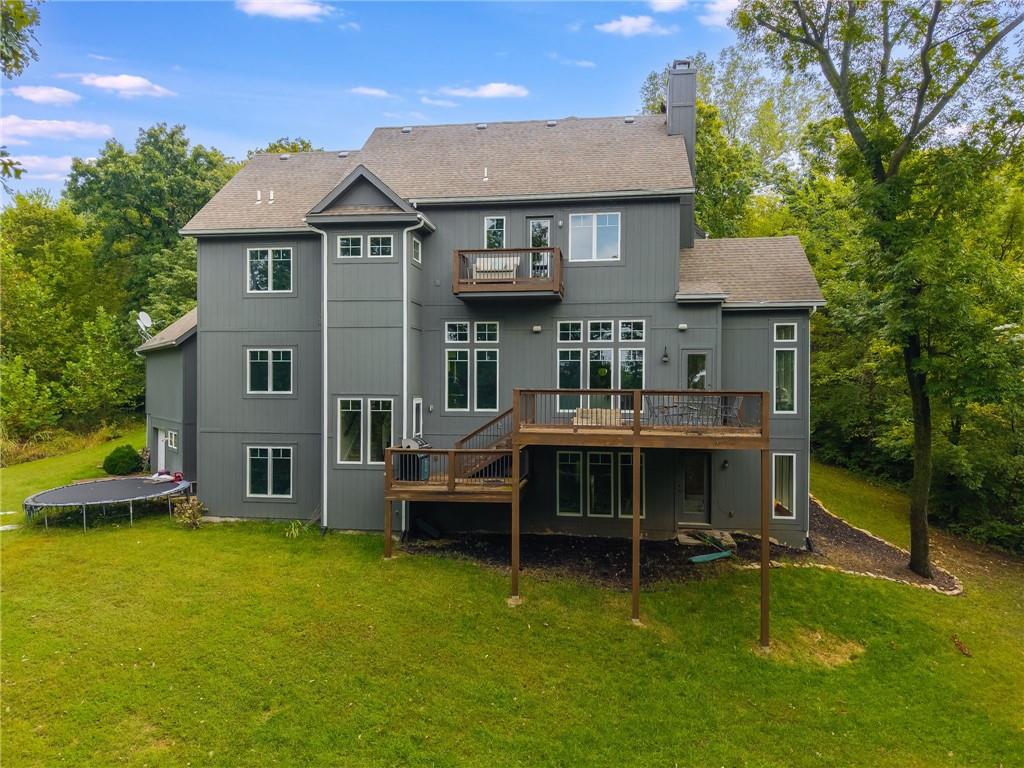 Parkville, Missouri, 64152, United States, 4 Bedrooms Bedrooms, ,5 BathroomsBathrooms,Residential,Active,1987258