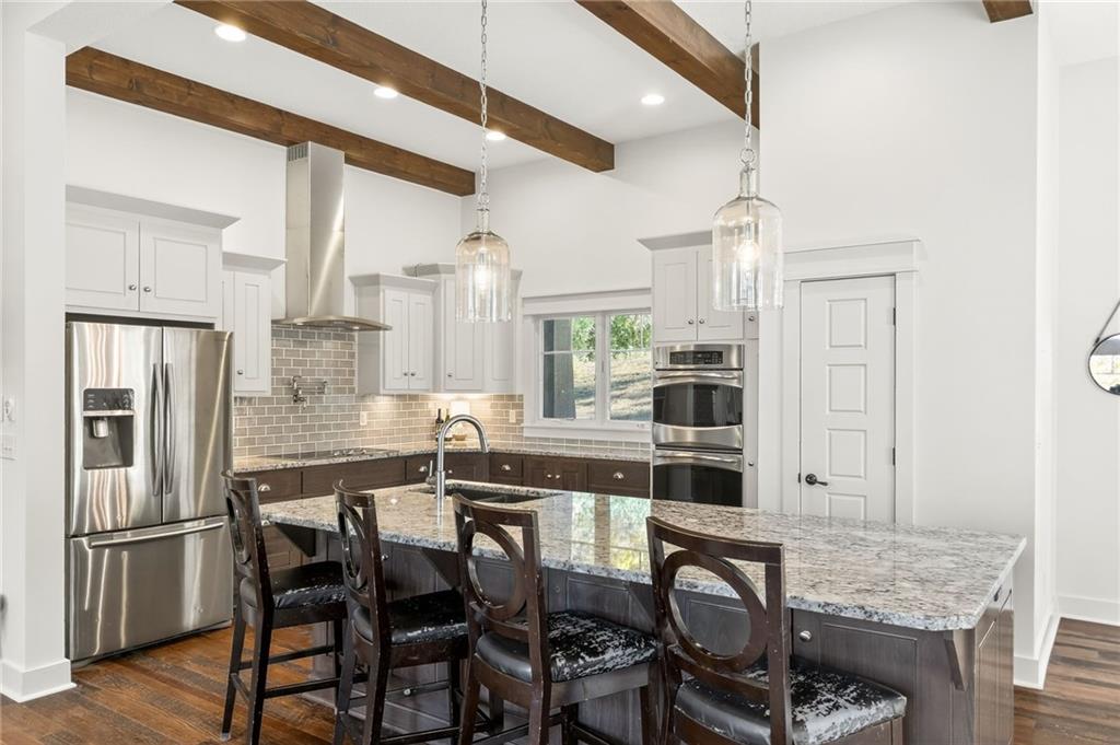 Parkville, Missouri, 64152, United States, 4 Bedrooms Bedrooms, ,5 BathroomsBathrooms,Residential,Active,1987258