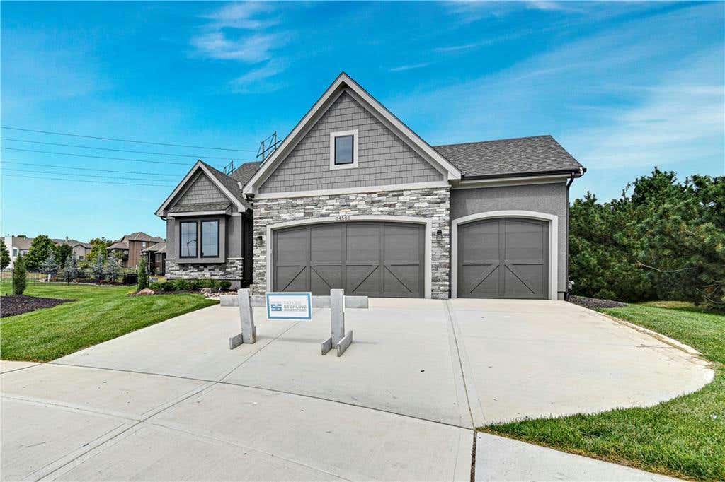 14500 MEADOW LN, LEAWOOD, KS 66224, photo 1 of 36