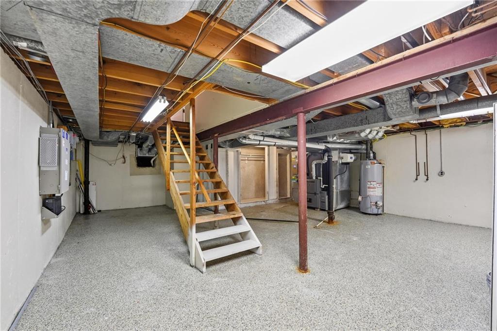 Kansas City, Missouri, 64113, United States, 3 Bedrooms Bedrooms, ,3 BathroomsBathrooms,Residential,Active,1987240