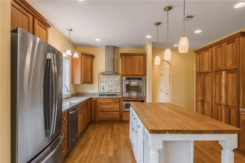 Liberty, Missouri, 64068, United States, ,5 BathroomsBathrooms,Residential,Active,1790254