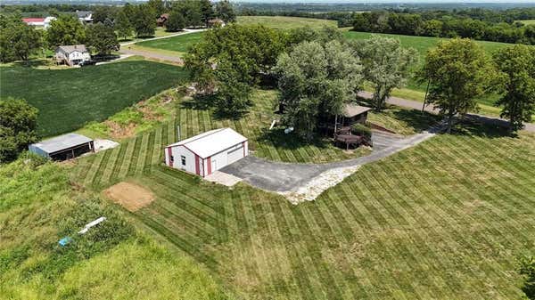 5880 SE 70TH RD, ST JOSEPH, MO 64507, photo 2 of 38