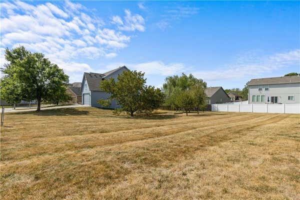 12417 BLACK OAK CIR, PECULIAR, MO 64078 - Image 1