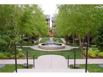 Kansas City, Missouri, 64112, United States, 3 Bedrooms Bedrooms, ,3 BathroomsBathrooms,Residential,Active,1922740