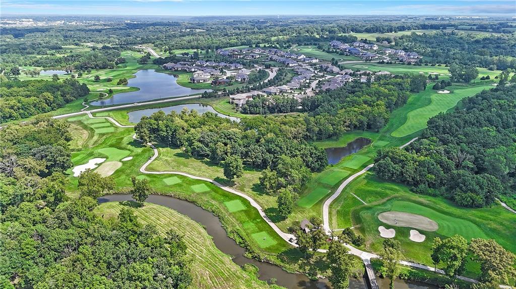 Loch Lloyd, Missouri, 64012, United States, 3 Bedrooms Bedrooms, ,4 BathroomsBathrooms,Residential,Active,1929453