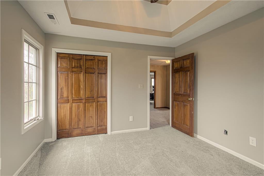 Lee'S Summit, Missouri, 64086, United States, 4 Bedrooms Bedrooms, ,4 BathroomsBathrooms,Residential,Active,1993632