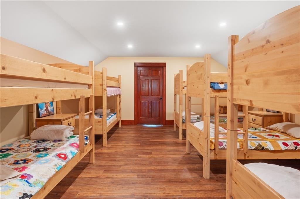 Gallatin, Missouri, 64640, United States, 5 Bedrooms Bedrooms, ,5 BathroomsBathrooms,Residential,Active,1953380