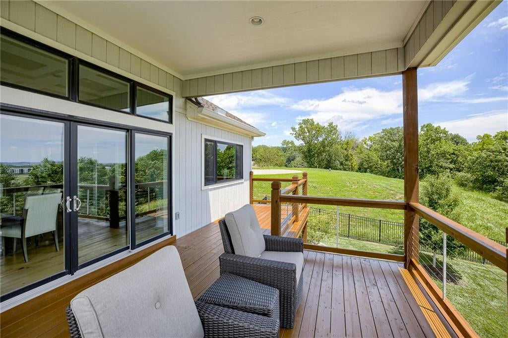 Riverside, Missouri, 64150, United States, 5 Bedrooms Bedrooms, ,5 BathroomsBathrooms,Residential,Active,1710739