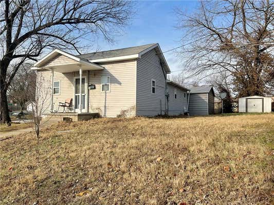 511 E SYCAMORE ST, NEVADA, MO 64772 - Image 1