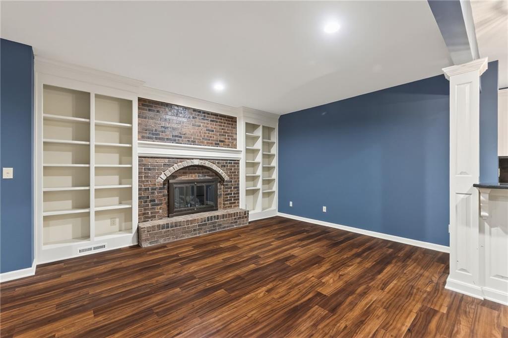 Liberty, Missouri, 64068, United States, 4 Bedrooms Bedrooms, ,7 BathroomsBathrooms,Residential,Active,1987271