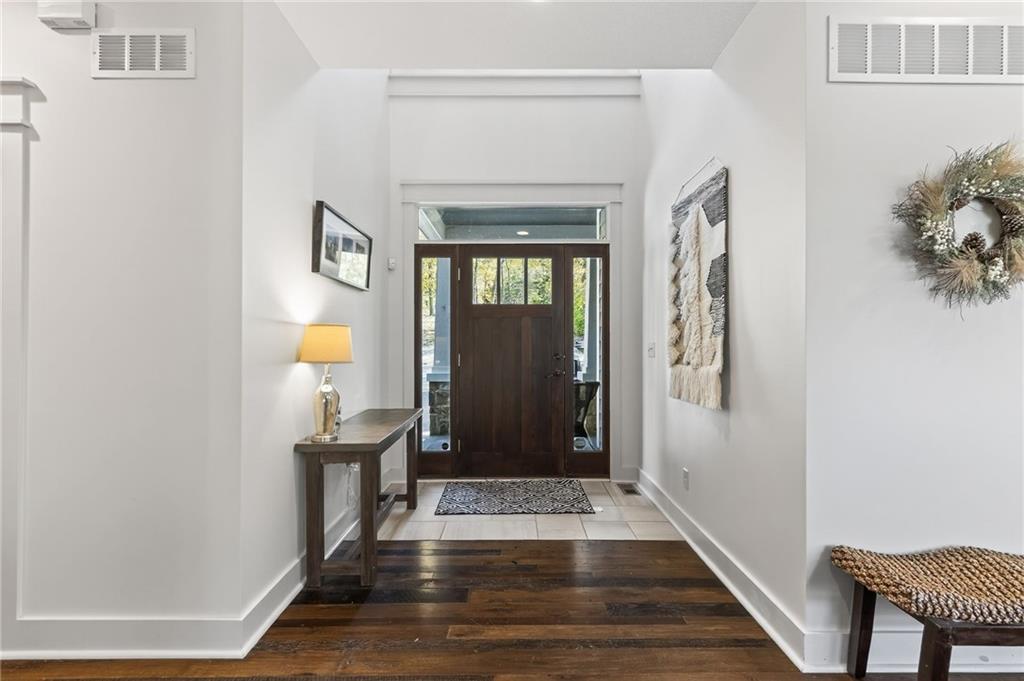 Parkville, Missouri, 64152, United States, 4 Bedrooms Bedrooms, ,5 BathroomsBathrooms,Residential,Active,1987258