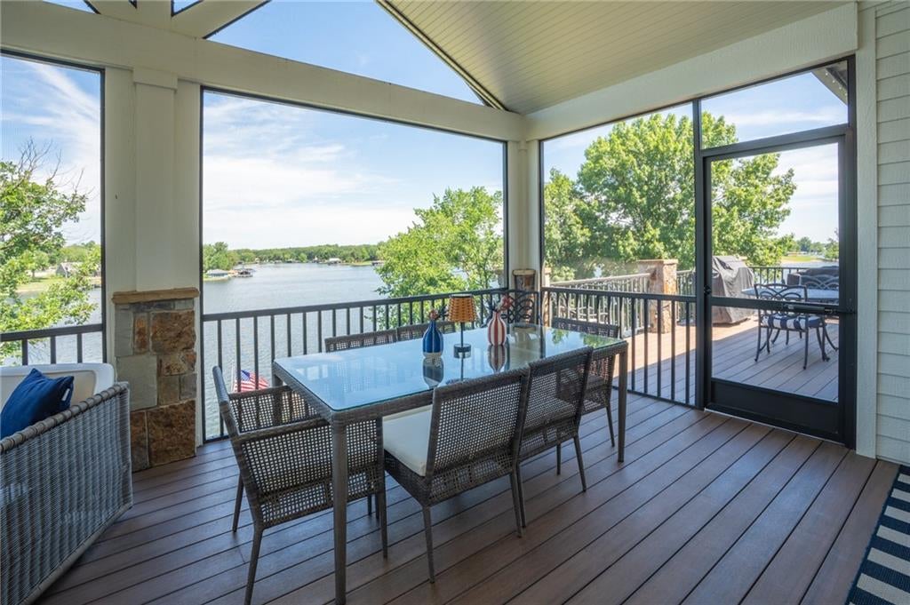 Altamont, Missouri, 64620, United States, 5 Bedrooms Bedrooms, ,5 BathroomsBathrooms,Residential,Active,1880022