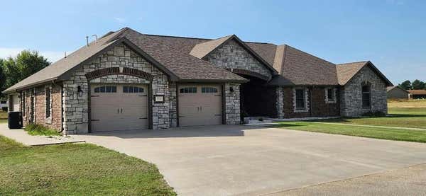 1702 W QUAIL CREEK DR, COLUMBUS, KS 66725 - Image 1