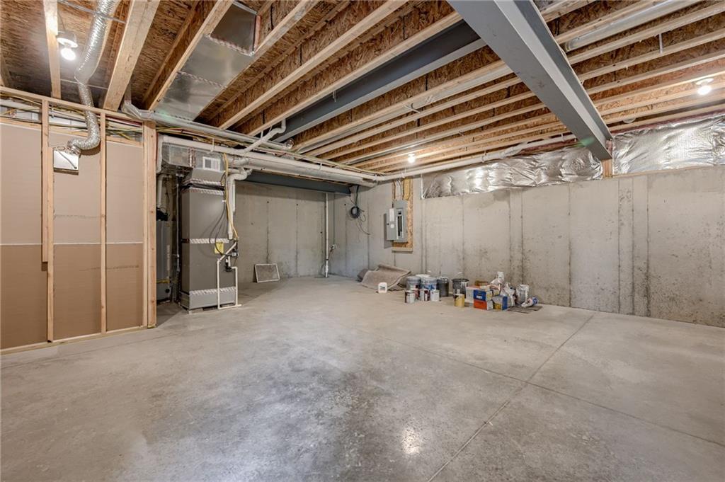 Riverside, Missouri, 64150, United States, 5 Bedrooms Bedrooms, ,4 BathroomsBathrooms,Residential,Active,1702789