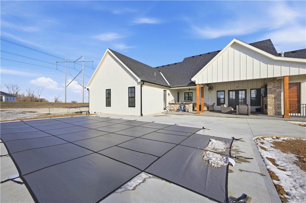 St Joseph, Missouri, 64507, United States, 5 Bedrooms Bedrooms, ,5 BathroomsBathrooms,Residential,Active,2007340