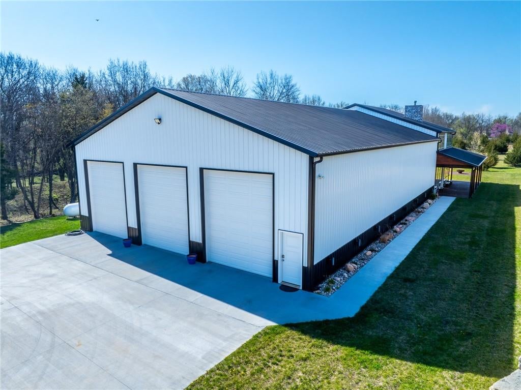 Cameron, Missouri, 64429, United States, 3 Bedrooms Bedrooms, ,3 BathroomsBathrooms,Residential,Active,1764473