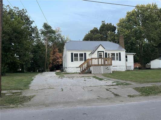 217 S MECHANIC ST, BUTLER, MO 64730, photo 2 of 50