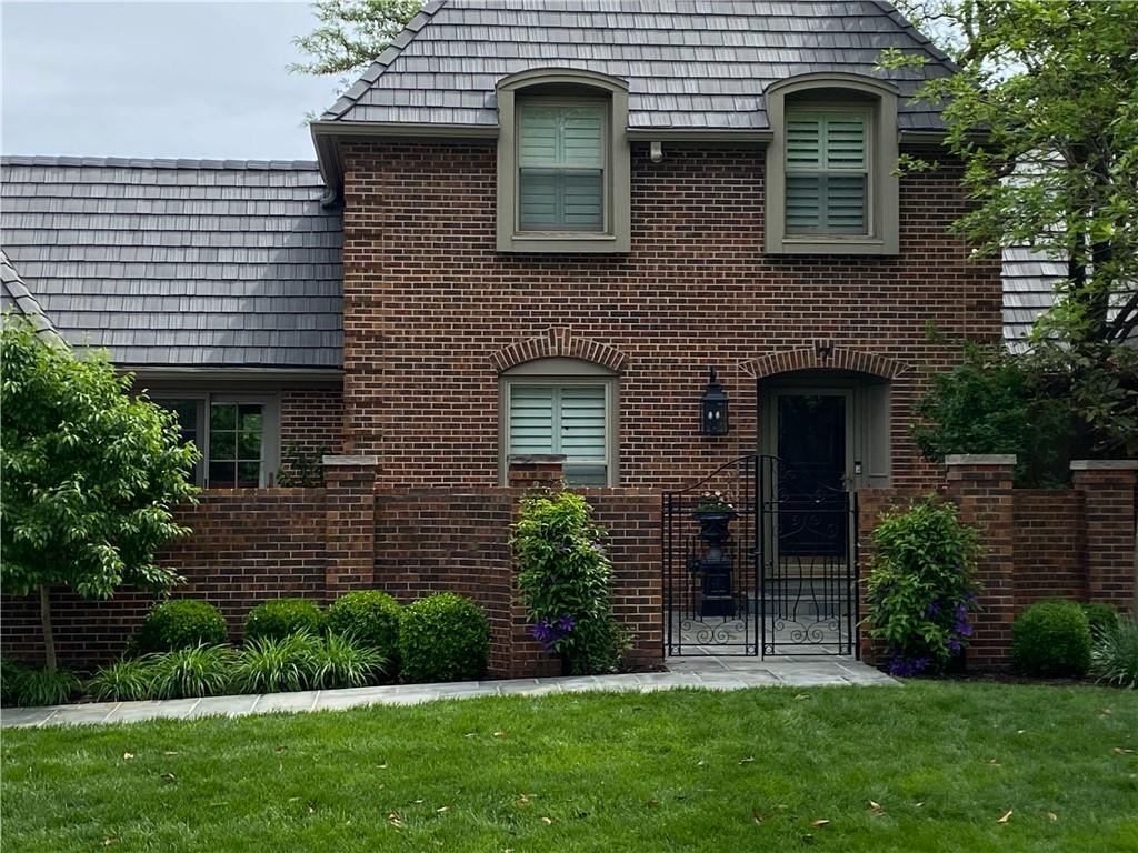 Prairie Village, Kansas, 66208, United States, 4 Bedrooms Bedrooms, ,4 BathroomsBathrooms,Residential,Active,1944109