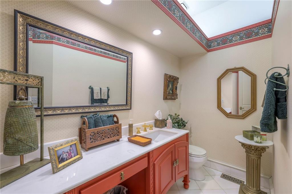 Kansas City, Missouri, 64114, United States, 5 Bedrooms Bedrooms, ,9 BathroomsBathrooms,Residential,Active,1929676
