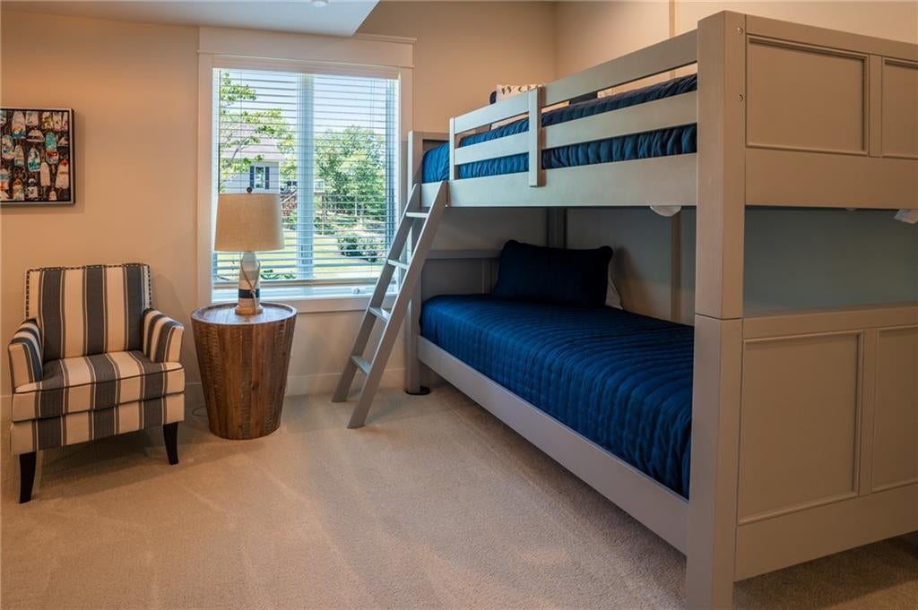 Altamont, Missouri, 64620, United States, 5 Bedrooms Bedrooms, ,5 BathroomsBathrooms,Residential,Active,1880022