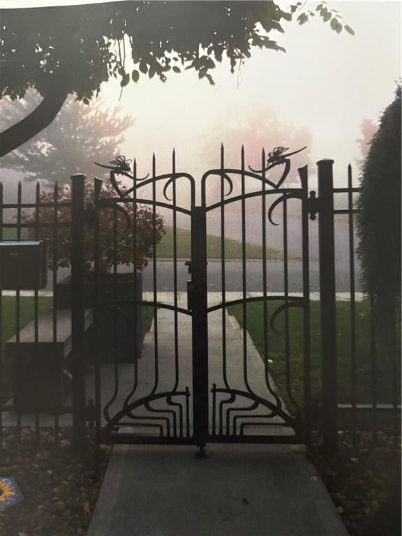 Kansas City, Missouri, 64108, United States, 2 Bedrooms Bedrooms, ,3 BathroomsBathrooms,Residential,Active,1988723