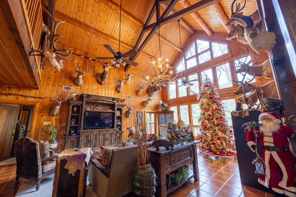 Athens, Texas, 75752, United States, 4 Bedrooms Bedrooms, ,4 BathroomsBathrooms,Residential,Active,1961938