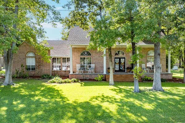 195 LAKE DR, ENCHANTED OAKS, TX 75156 - Image 1