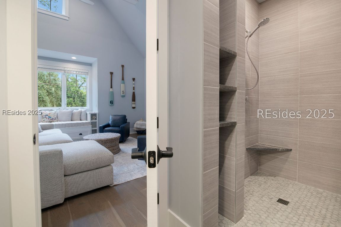 Hilton Head Island, South Carolina, 29928, United States, 6 Bedrooms Bedrooms, ,7 BathroomsBathrooms,Residential,Active,1953661