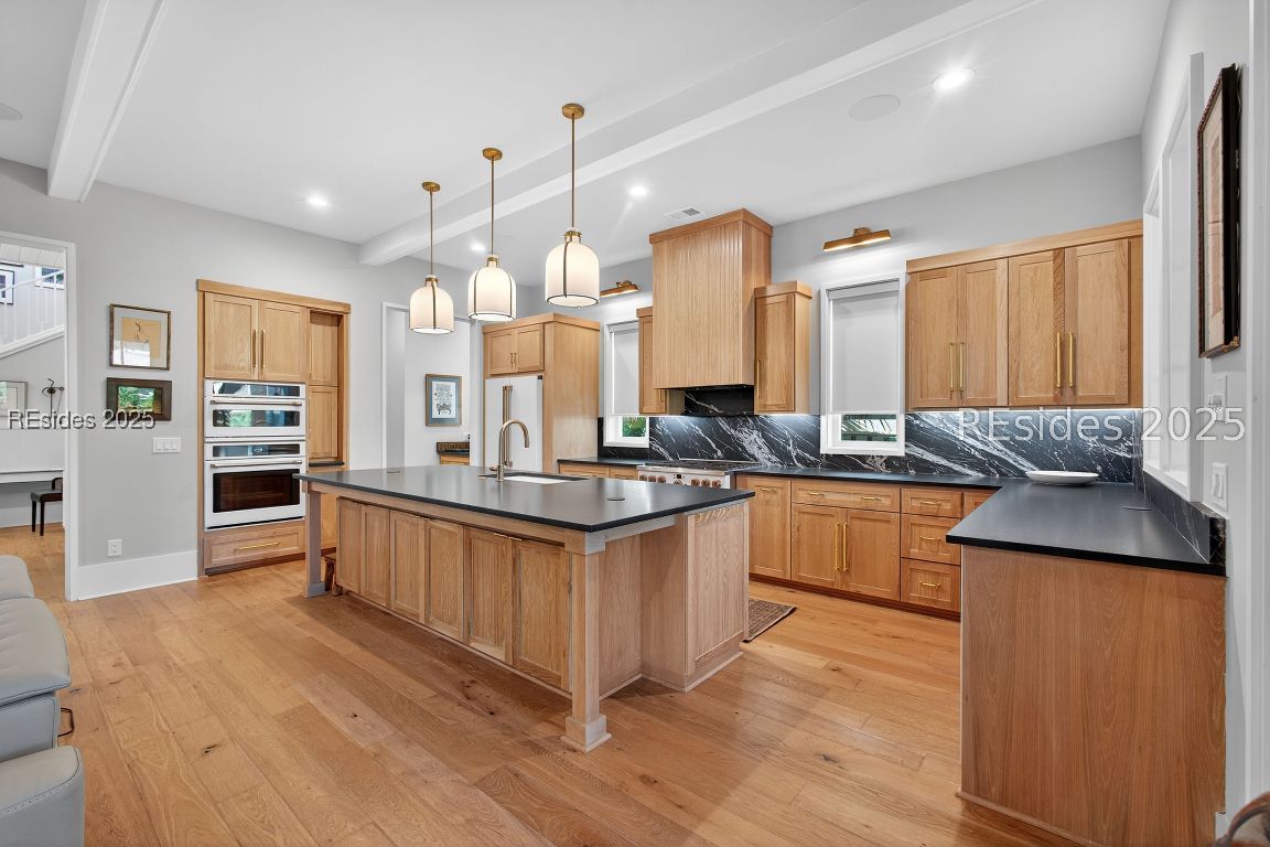 Hilton Head Island, South Carolina, 29928, United States, 5 Bedrooms Bedrooms, ,6 BathroomsBathrooms,Residential,Active,1959524