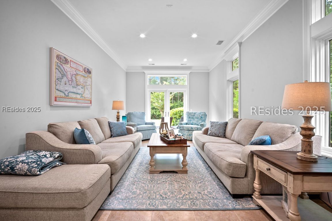 Hilton Head Island, South Carolina, 29926, United States, 4 Bedrooms Bedrooms, ,5 BathroomsBathrooms,Residential,Active,1910130