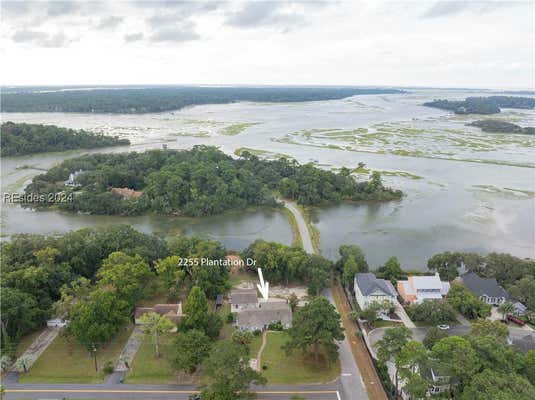 2255 PLANTATION DR, BEAUFORT, SC 29902, photo 2 of 55